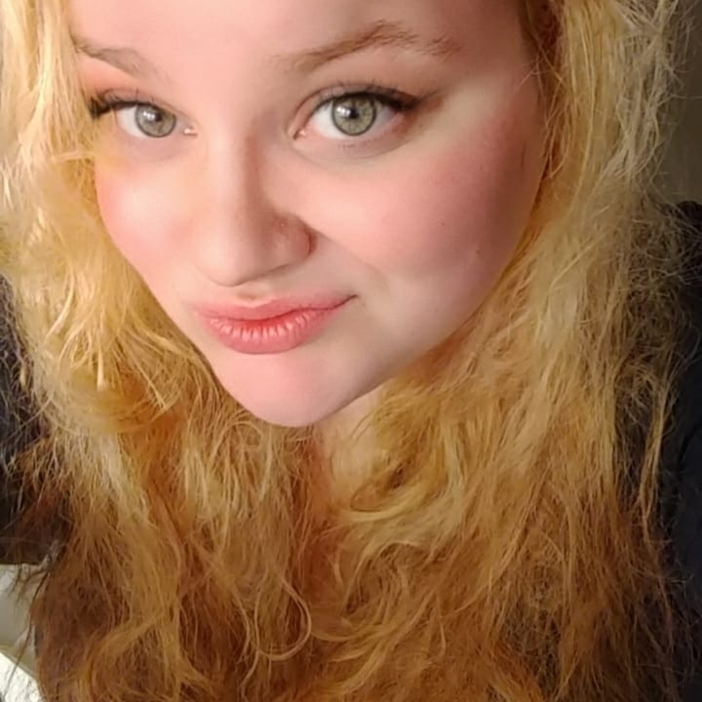 Meet your Posher, Kandi